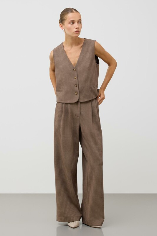 ����� ���